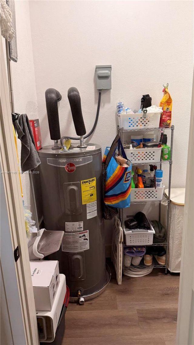 1108 SW 22nd Ter, Fort Lauderdale, FL 33312 Photo