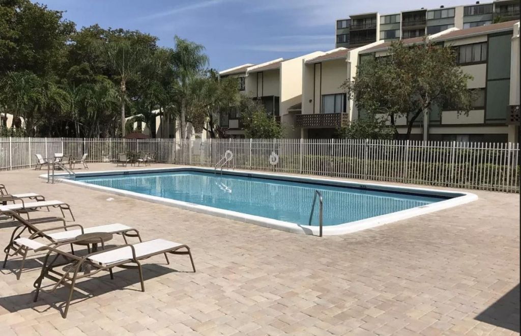 4222 Inverrary Boulevard, Unit 4413, Lauderhill, FL 33319 Photo