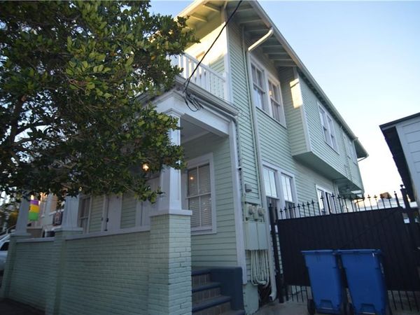 1111 SIXTH Street, New Orleans, LA 70115