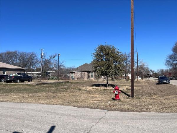 154 Lakeview Road, Roanoke, TX 76262