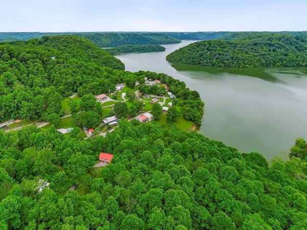 475 LAUREN LANE, Baxter, TN 38544