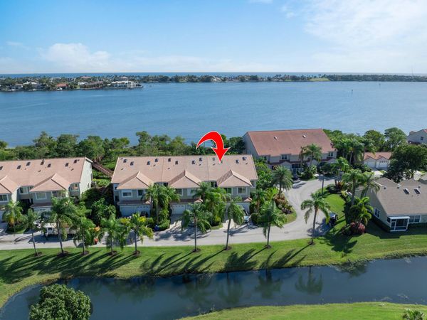 88 N Lakeshore Drive, Hypoluxo, FL 33462