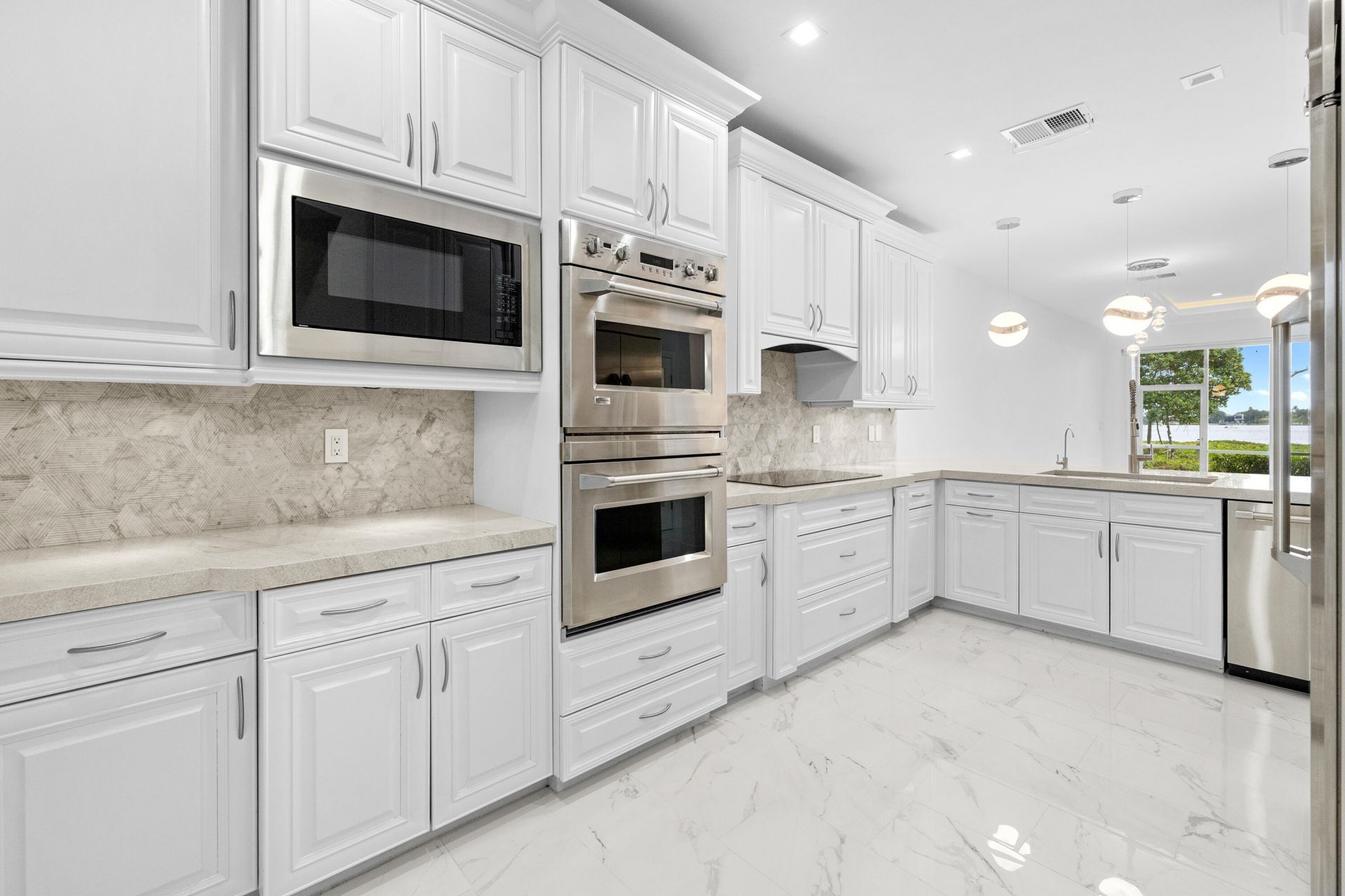 88 N Lakeshore Drive, Hypoluxo, FL 33462 Photo