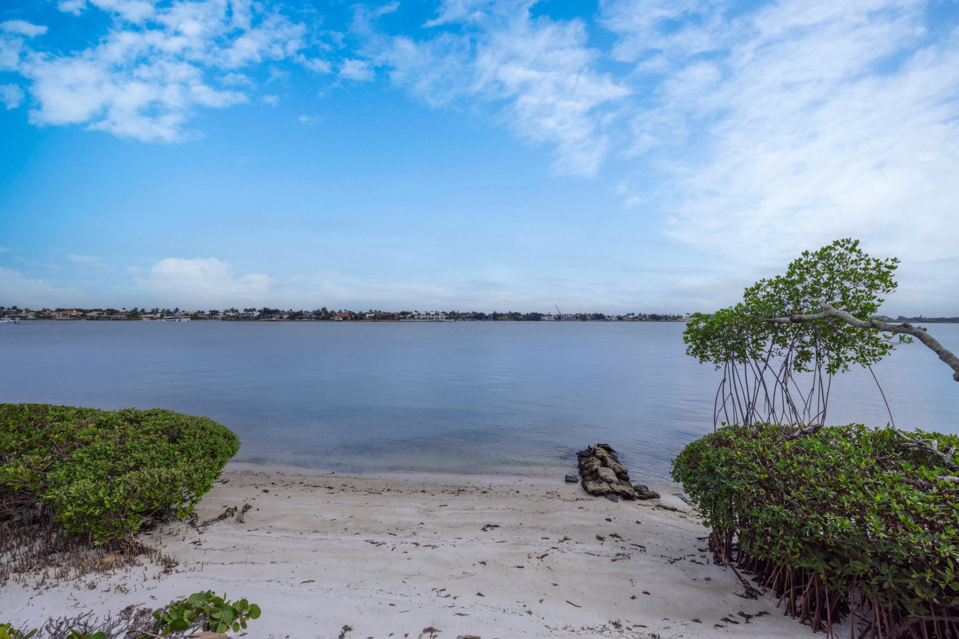 88 N Lakeshore Drive, Hypoluxo, FL 33462 Photo