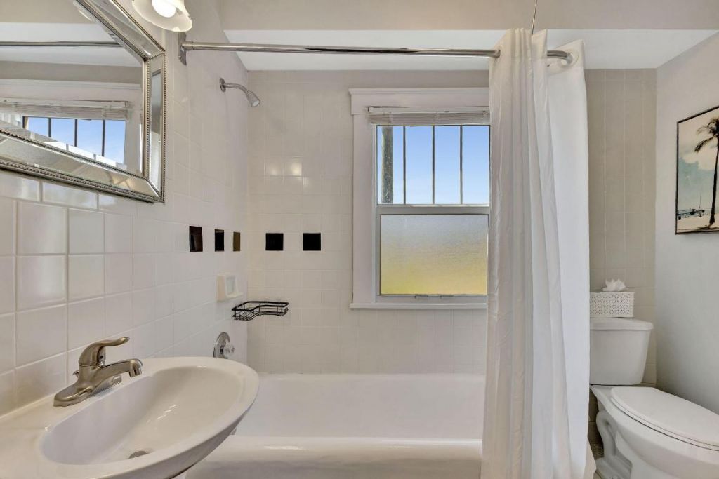 535 28th Street, West Palm Beach, FL 33407 Photo