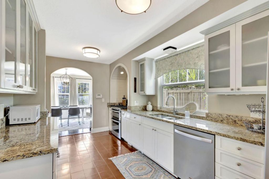 535 28th Street, West Palm Beach, FL 33407 Photo