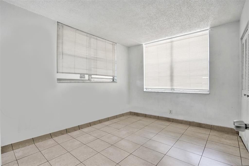 9440 Poinciana Place, Unit 101, Davie, FL 33324 Photo