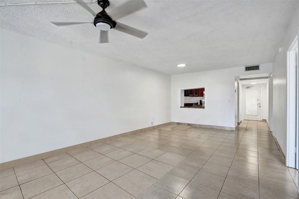 9440 Poinciana Place, Unit 101, Davie, FL 33324 Photo