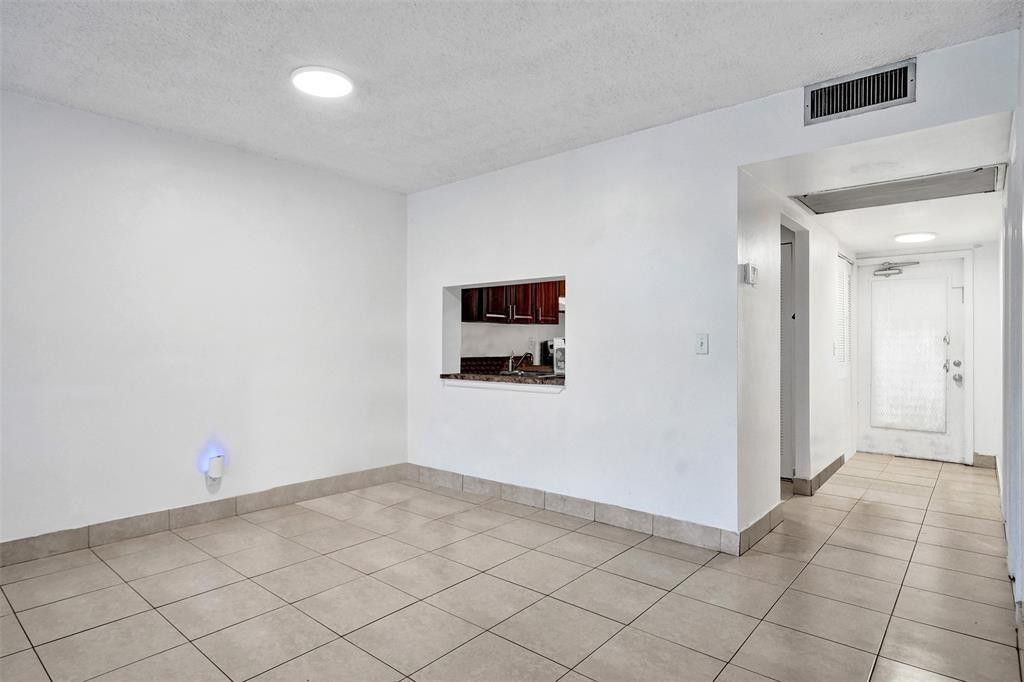 9440 Poinciana Place, Unit 101, Davie, FL 33324 Photo