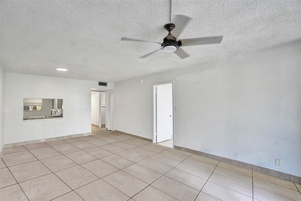 9440 Poinciana Place, Unit 101, Davie, FL 33324 Photo