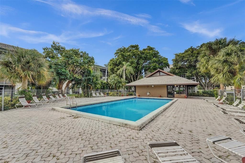 9440 Poinciana Place, Unit 101, Davie, FL 33324 Photo