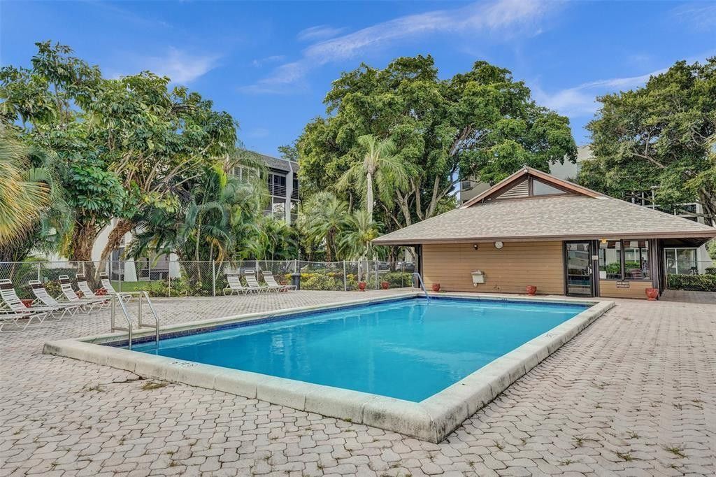 9440 Poinciana Place, Unit 101, Davie, FL 33324 Photo