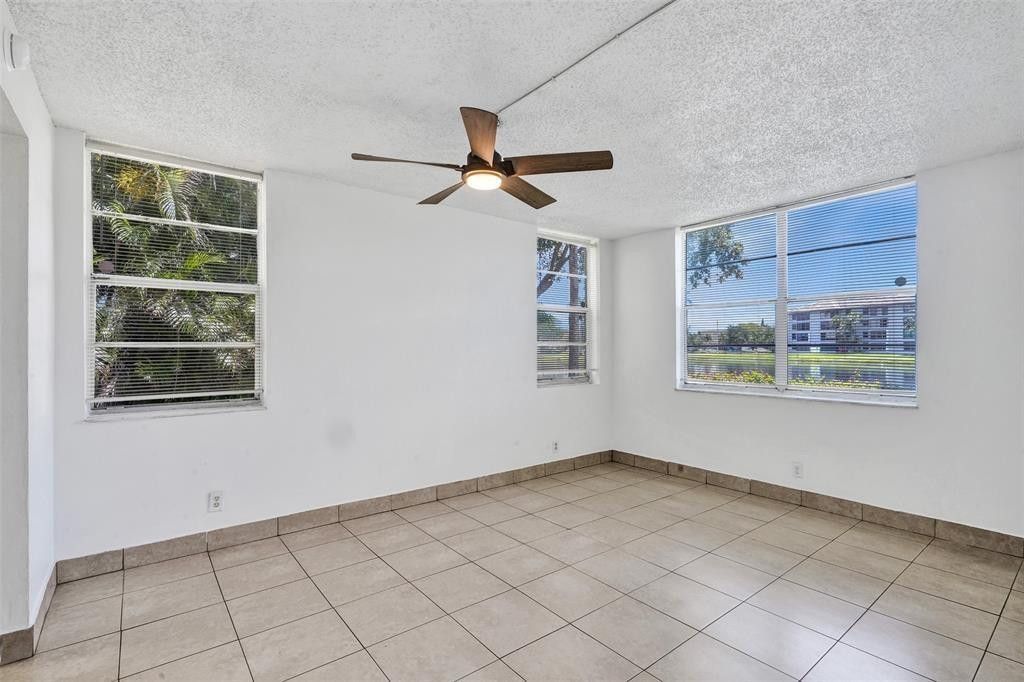 9440 Poinciana Place, Unit 101, Davie, FL 33324 Photo