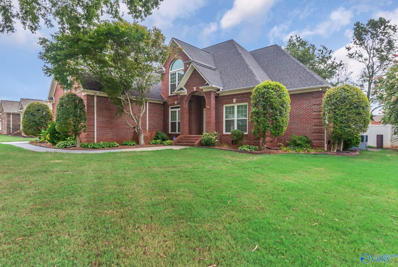 223 Wainscott Drive, Madison, AL 35757 Main Photo