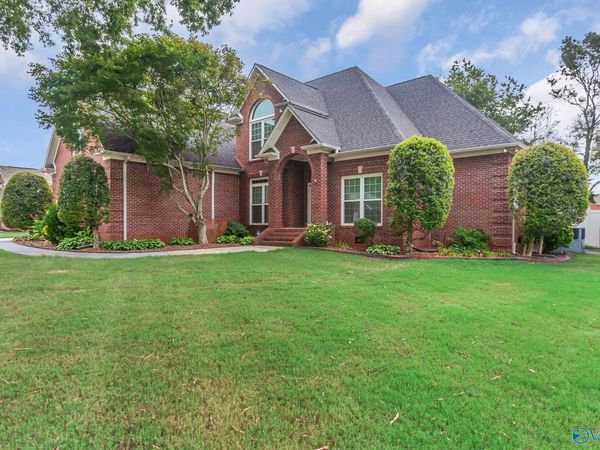 223 Wainscott Drive, Madison, AL 35757