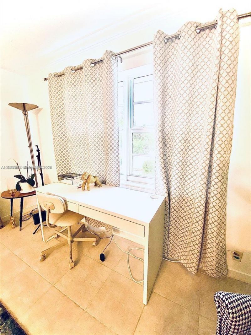 1520 Mckinley St , Unit 216E, Hollywood, FL 33020 Photo