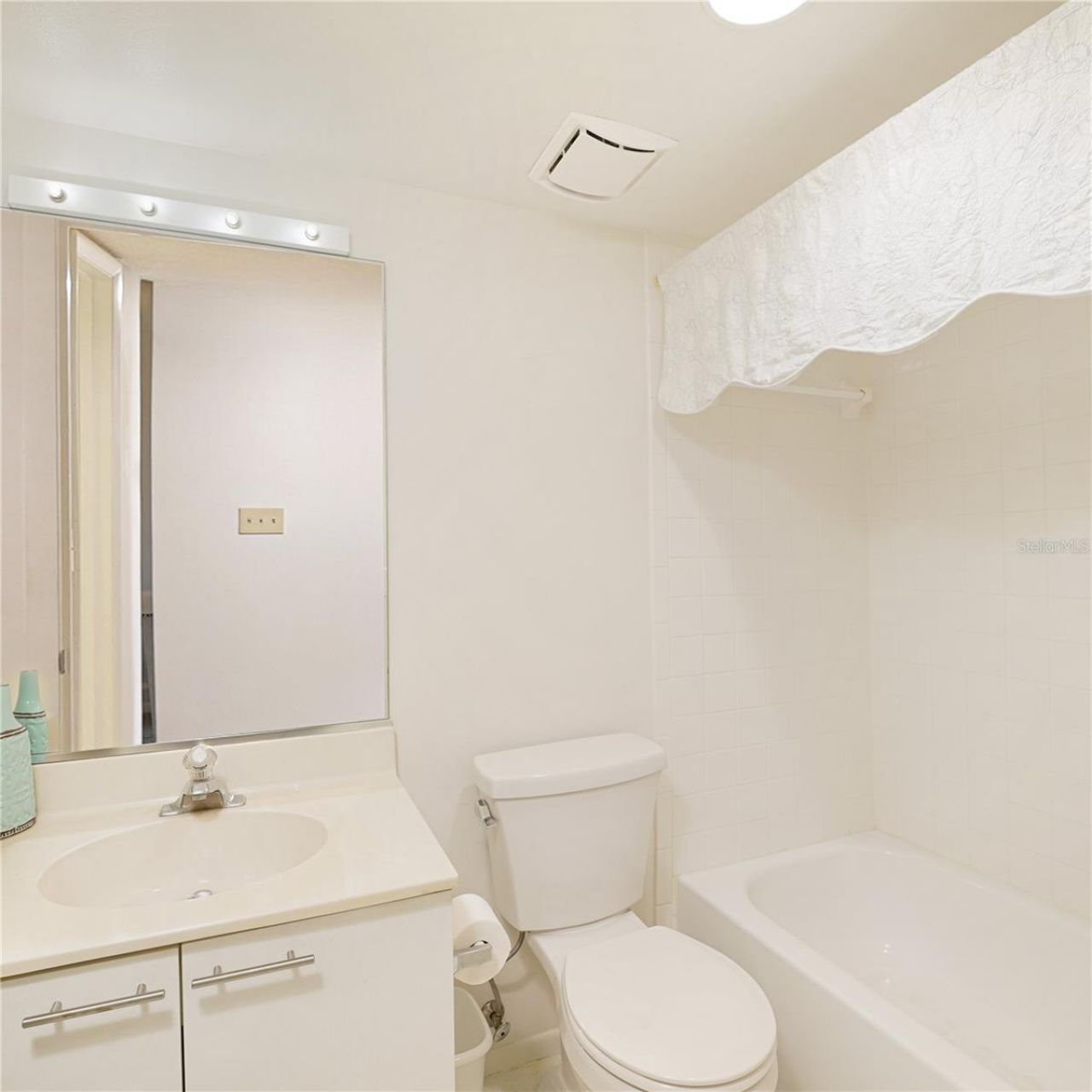 3780 Pinebrook Circle, Unit 105, Bradenton, FL 34209 Photo