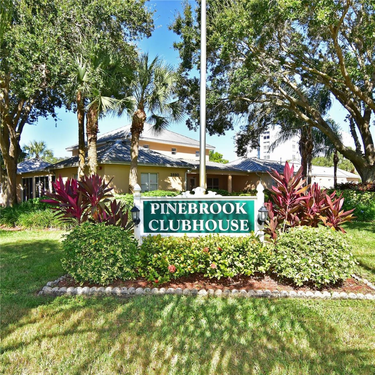 3780 Pinebrook Circle, Unit 105, Bradenton, FL 34209 Photo