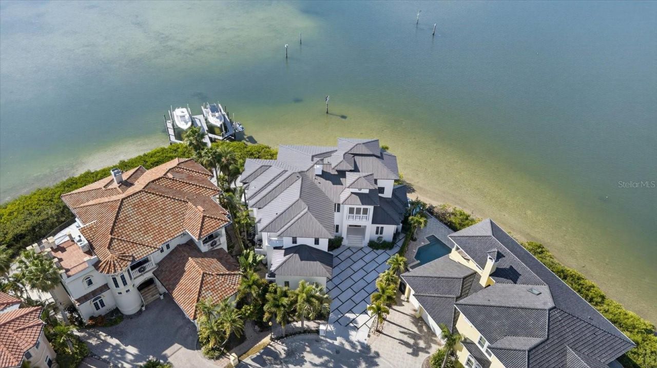 4102 Causeway Vista Drive, Tampa, FL 33615 Photo