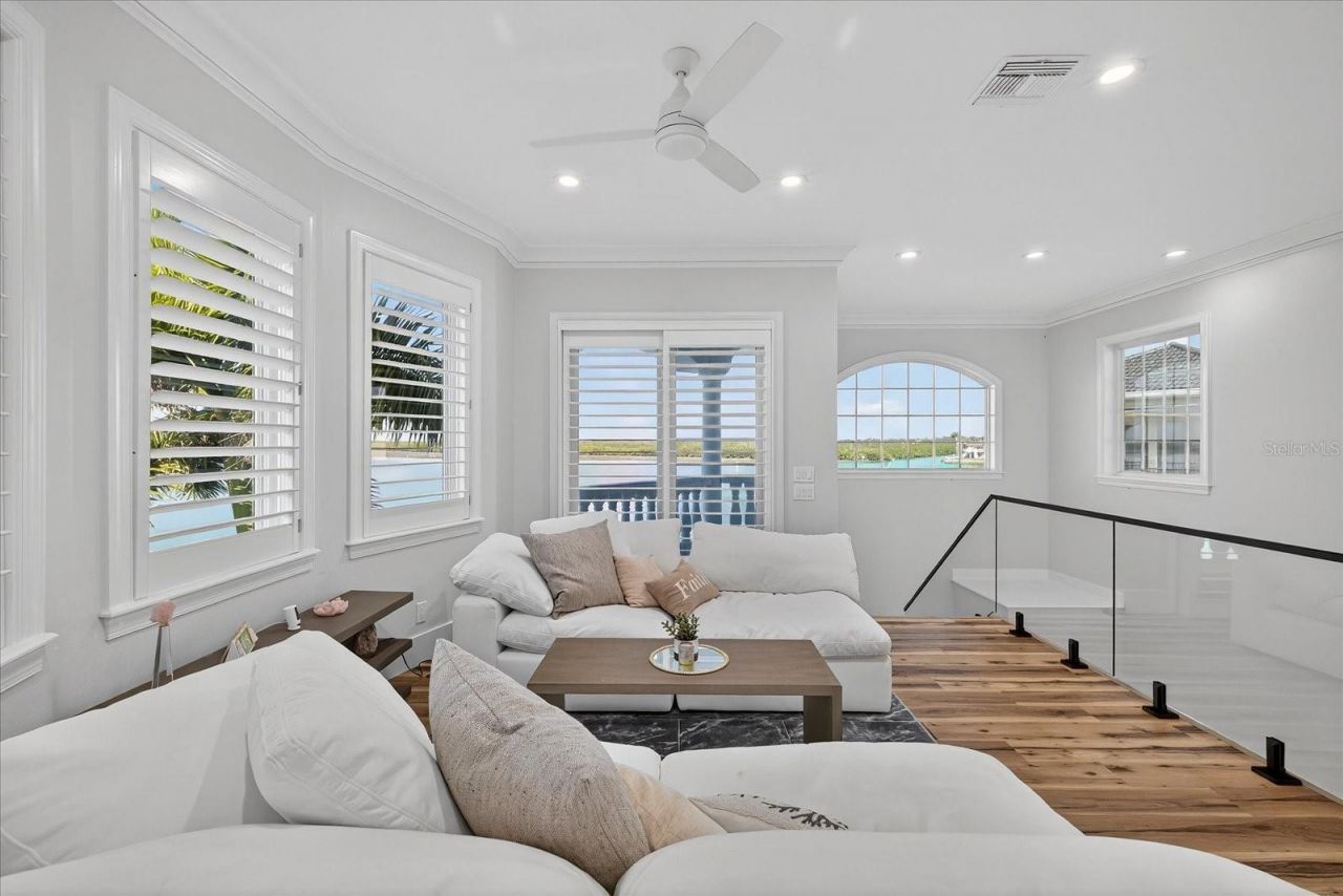 4102 Causeway Vista Drive, Tampa, FL 33615 Photo