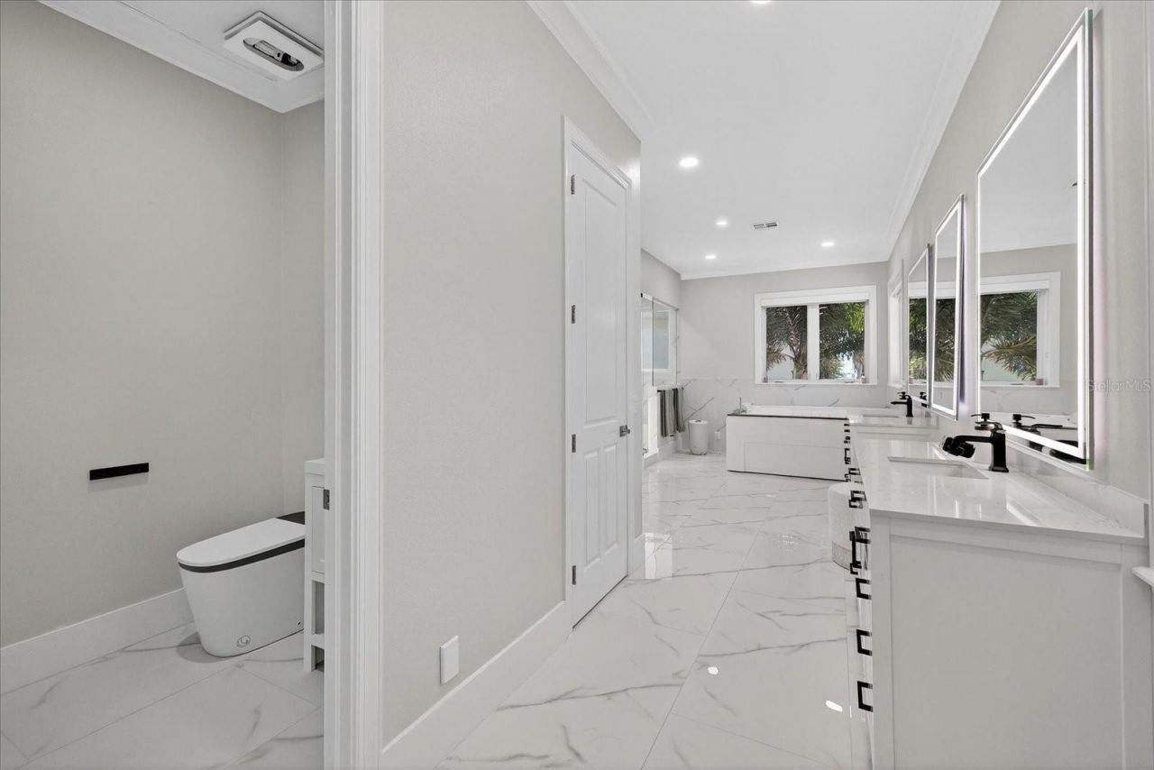 4102 Causeway Vista Drive, Tampa, FL 33615 Photo