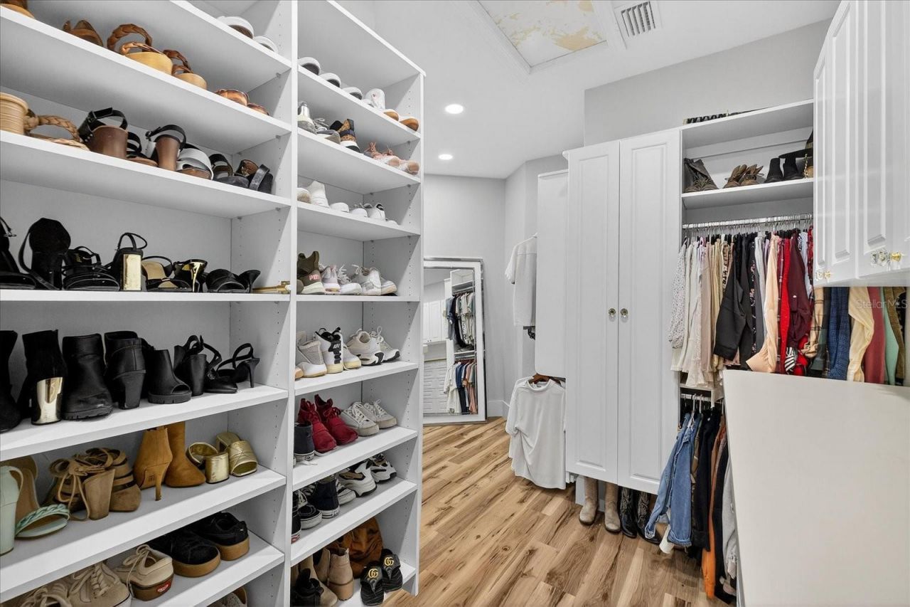 4102 Causeway Vista Drive, Tampa, FL 33615 Photo