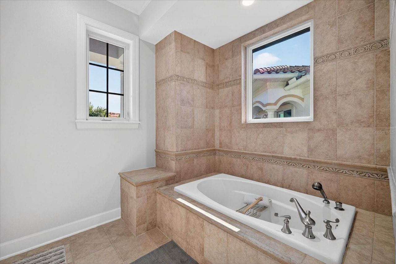 4102 Causeway Vista Drive, Tampa, FL 33615 Photo