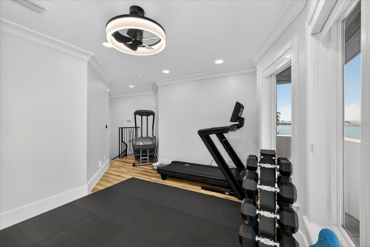 4102 Causeway Vista Drive, Tampa, FL 33615 Photo