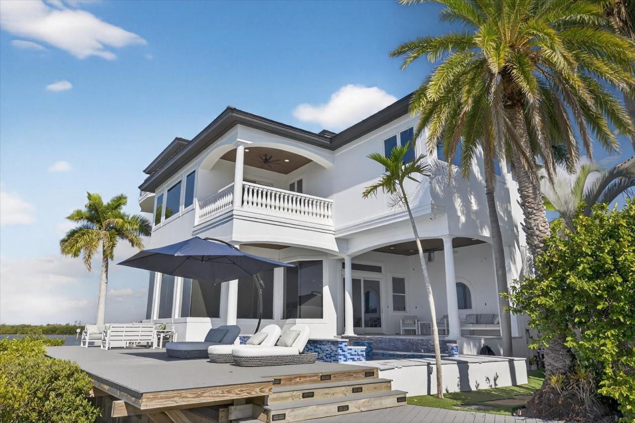 4102 Causeway Vista Drive, Tampa, FL 33615 Photo