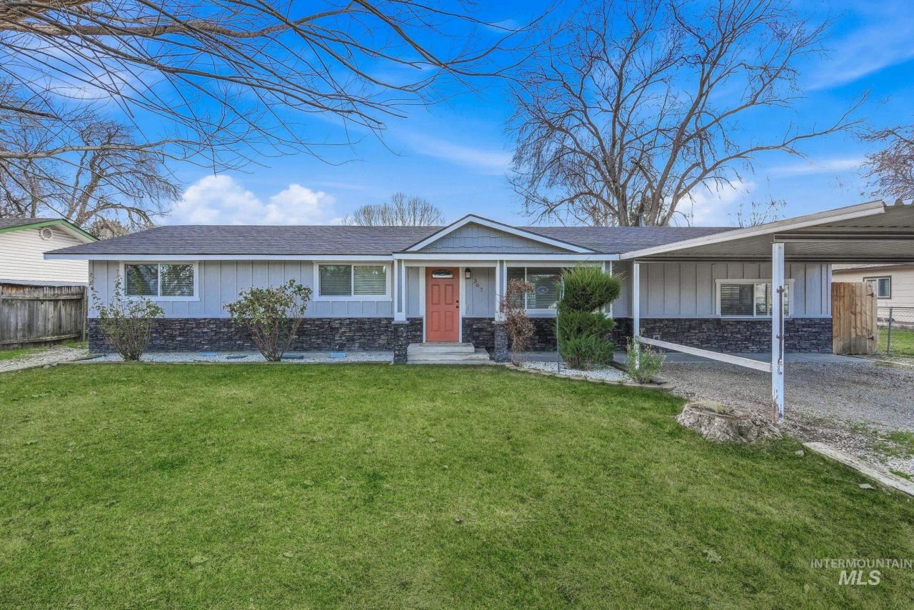 367 E 3rd St, Kuna, ID 83634 Main Photo