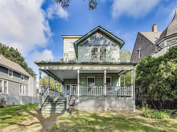 375 Park Avenue, Highland Park, IL 60035