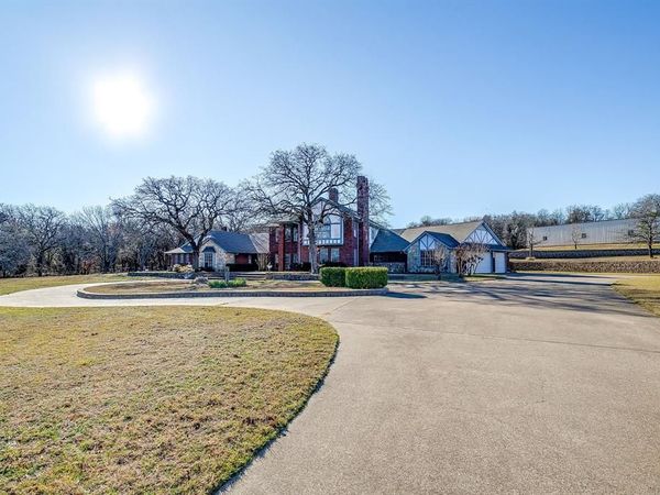 3017 Freeman Lane, Crowley, TX 76036