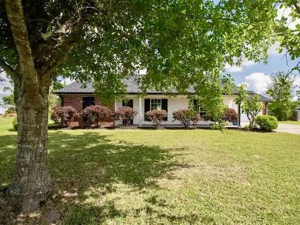 1304 Mohican Dr Drive, Lake Charles, LA 70611