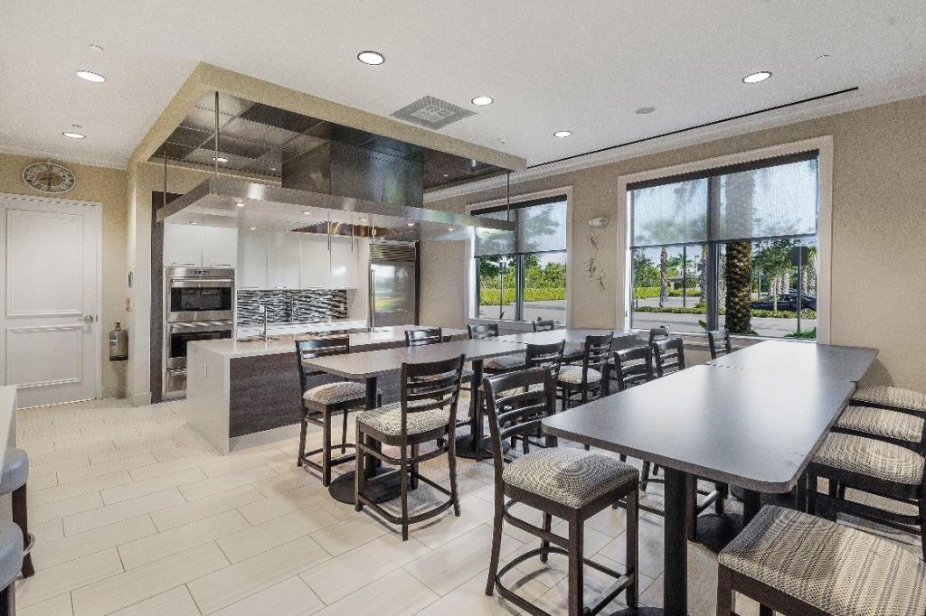 8214 Cloud Peak Drive, Boynton Beach, FL 33473 Photo