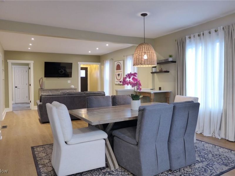 1376 W 74th Street, Cleveland, OH 44102 Photo 12