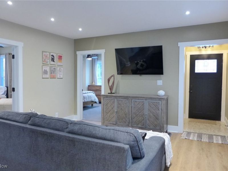 1376 W 74th Street, Cleveland, OH 44102 Photo 16