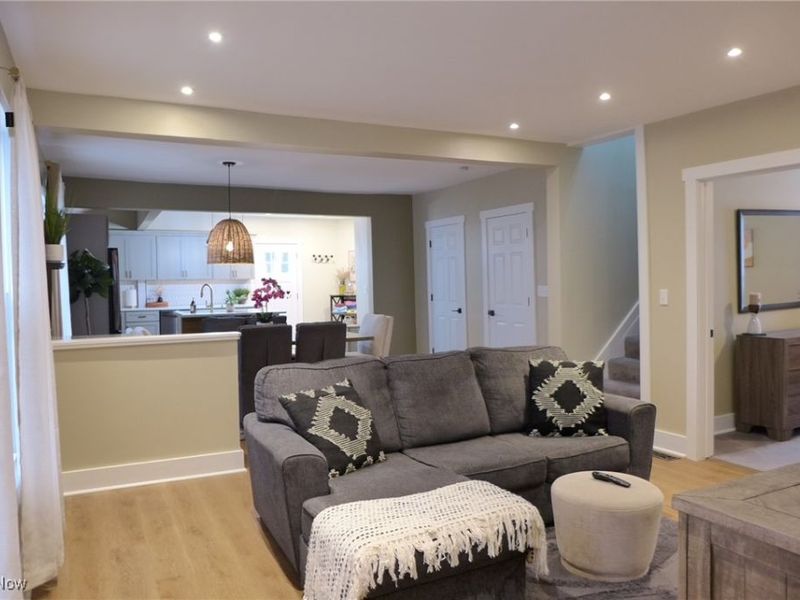 1376 W 74th Street, Cleveland, OH 44102 Photo 17