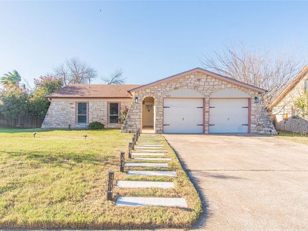 501 Greenway DR, Pflugerville, TX 78660