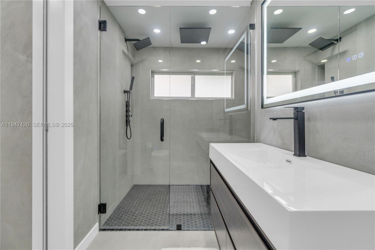 1405 SW 4th Ter, Pompano Beach, FL 33060 Photo