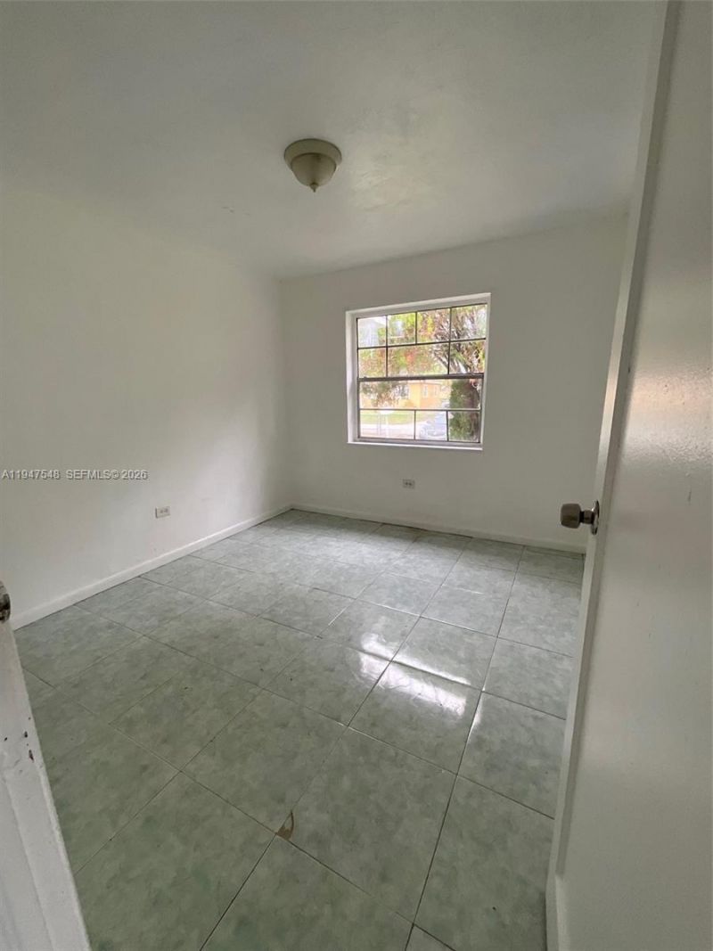 1240 NE 143rd St , North Miami, FL 33161 Photo