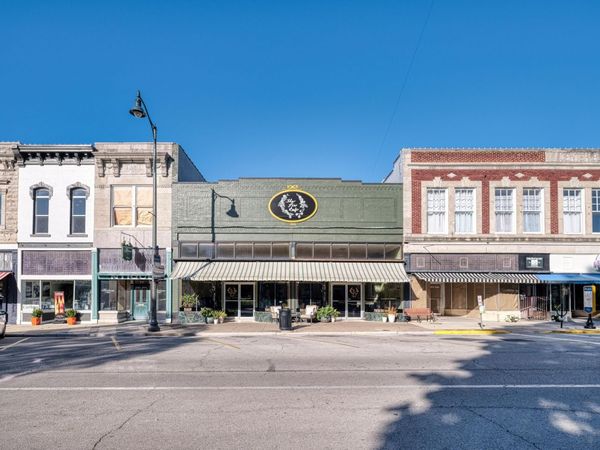 331 S Main Street, Carthage, MO 64836