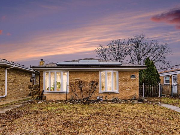 9417 Lawler Avenue, Skokie, IL 60077