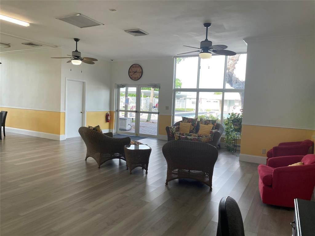 2701 Golf Boulevard, Unit 2017, Pompano Beach, FL 33064 Photo