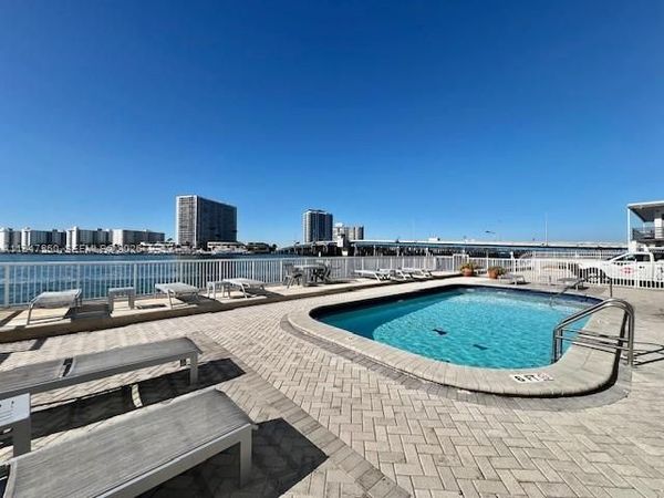 2016 Bay Dr , Unit 405, Miami Beach, FL 33141