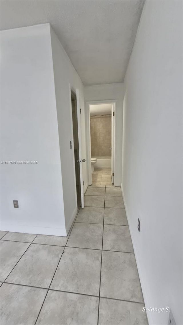2016 Bay Dr, Unit 405, Miami Beach, FL 33141 Photo