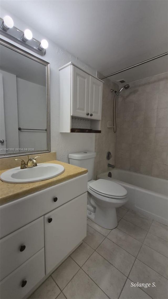 2016 Bay Dr, Unit 405, Miami Beach, FL 33141 Photo