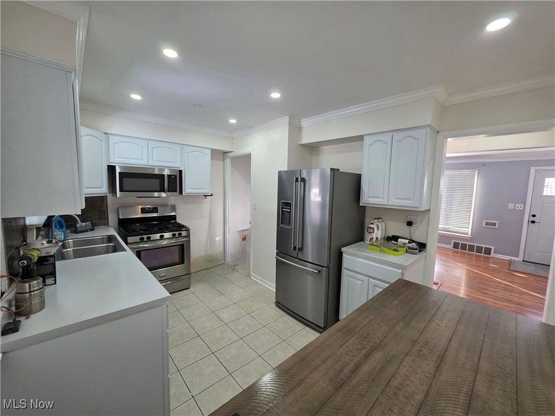 4763 Southwood Drive, Brooklyn, OH 44144 Photo 9