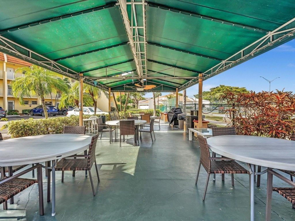 6570 Royal Palm Boulevard, Unit 206J, Margate, FL 33063 Photo