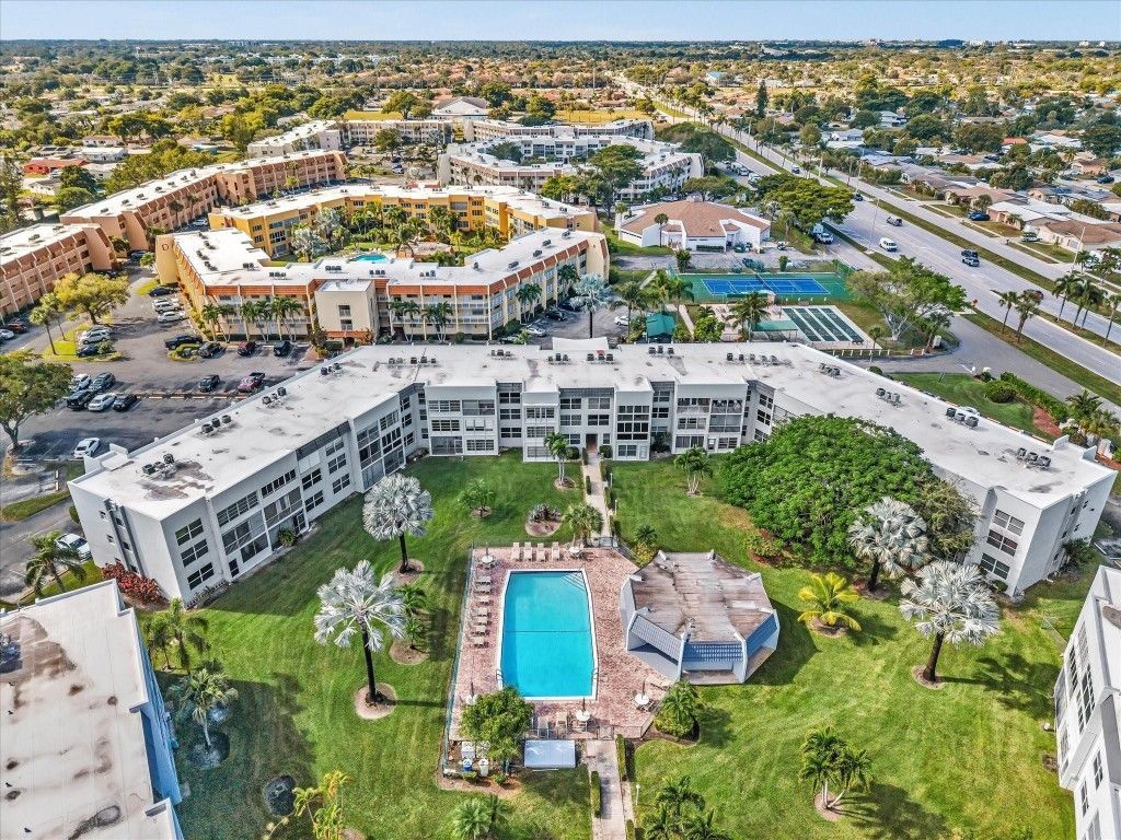 6570 Royal Palm Boulevard, Unit 206J, Margate, FL 33063 Photo