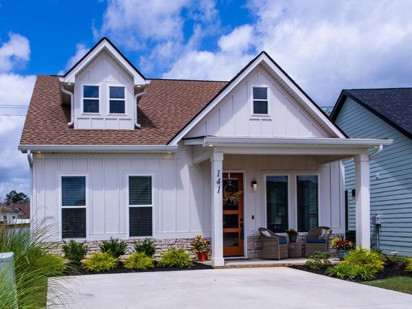 141 Idle Place Circle, Rossville, GA 30741